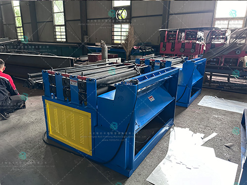 Fixed length cutting machine
