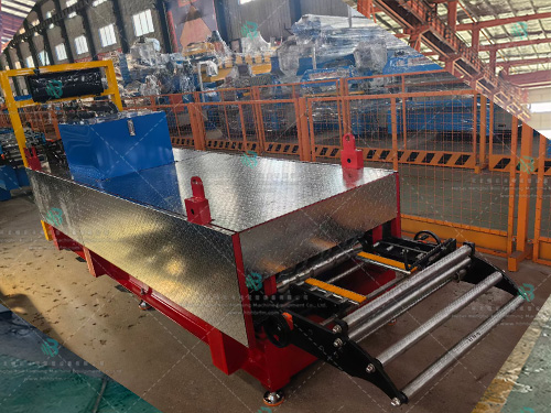 Portable concealed roof panel equipment (with built-in power supply)
